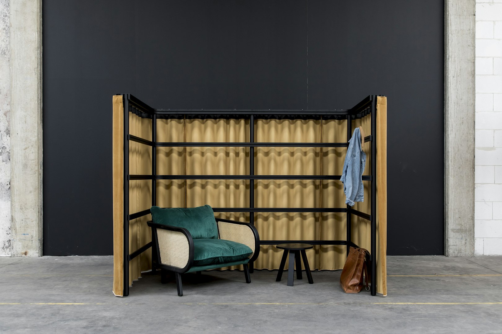 BuzziSpace BuzziBracks Room Divider