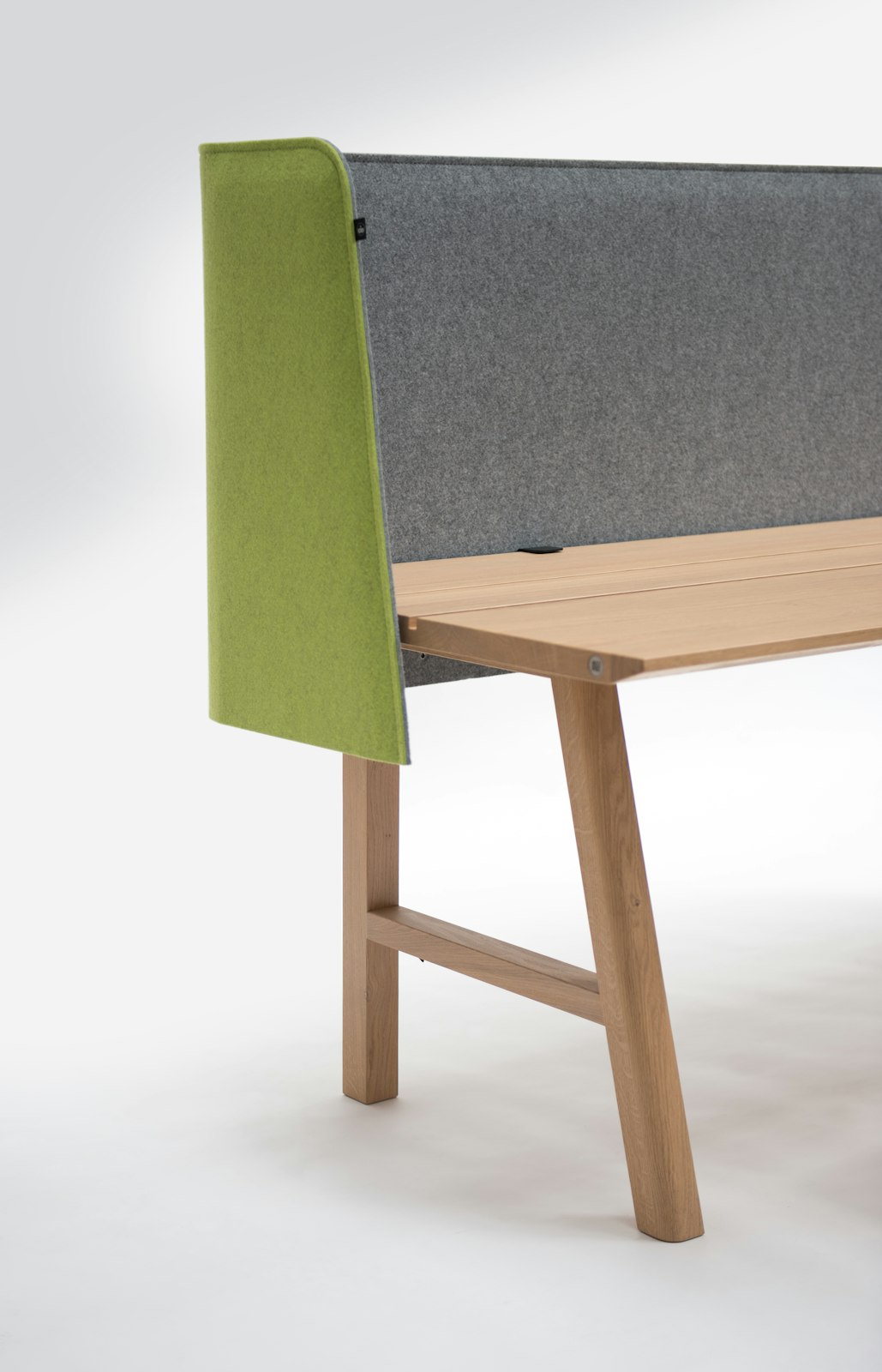 BuzziSpace BuzziWrap Desk Desk Partition