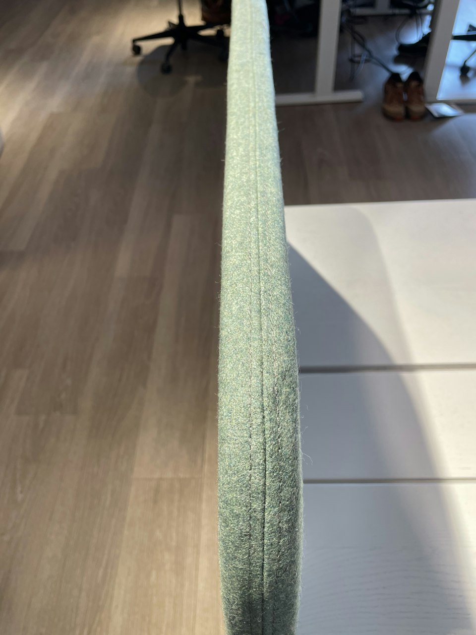 Buzzispace sustainable desk divider