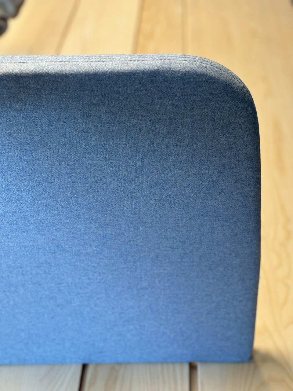 Buzzispace buzziredesk sustainable desk divider